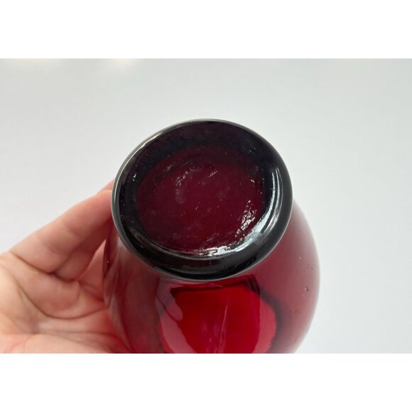 Midcentury Modern Ruby Red Retro Small Glass Vintage Bud Vase - Picture 4 of 6